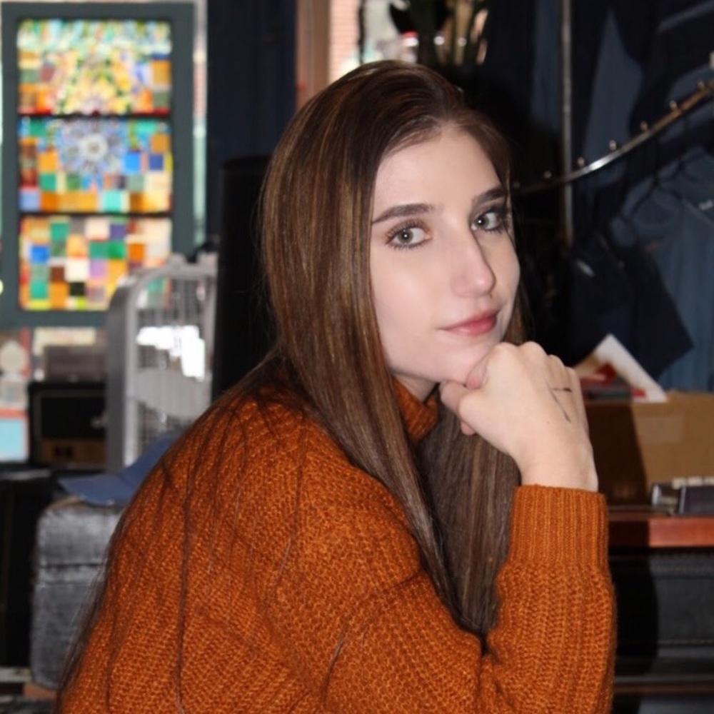 Meet your Posher, Abby